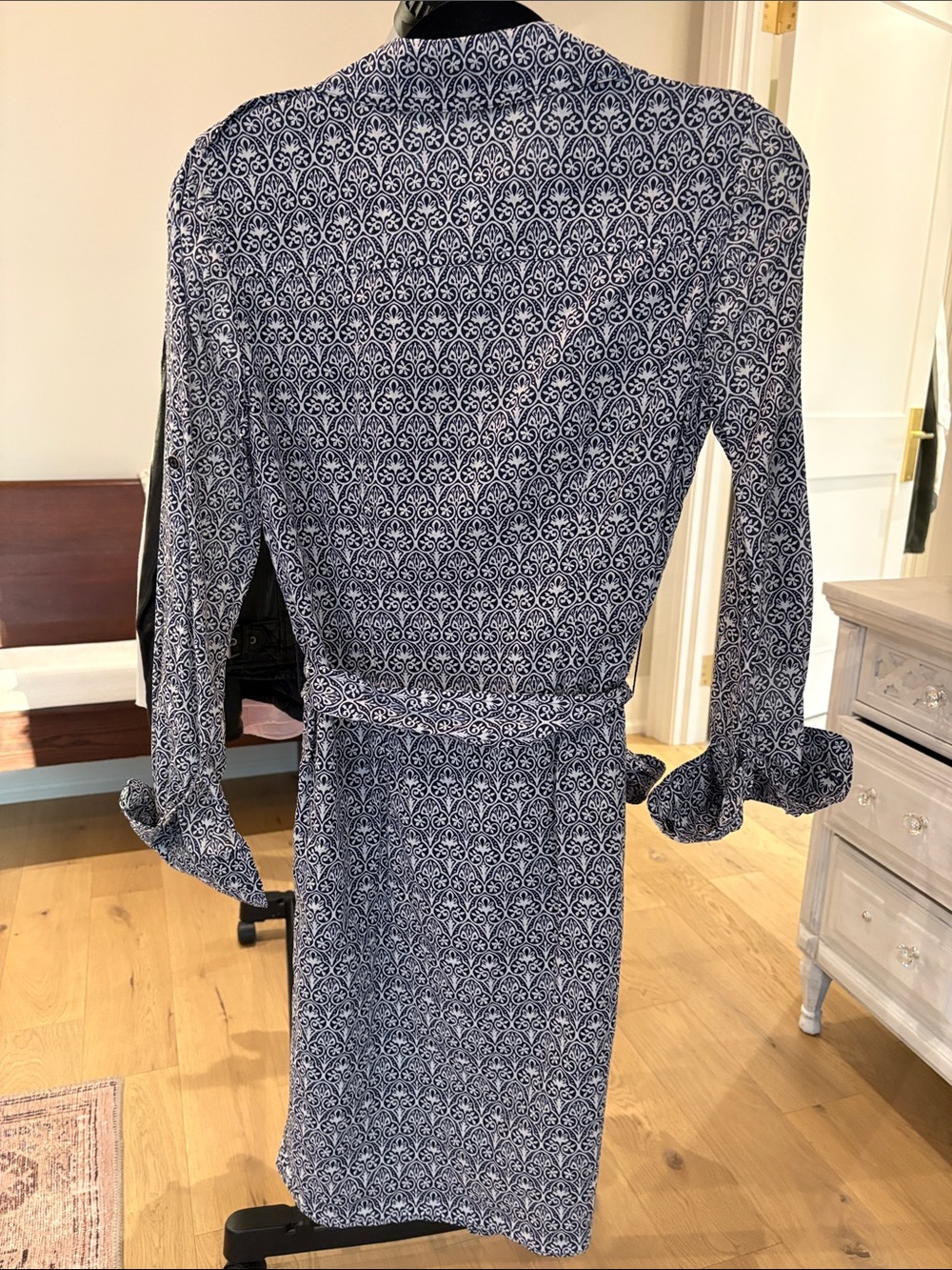 Tory Burch Navy and White Printed Long-Sleeve Shirt Dress with Tie Waist - Picture 3 of 3